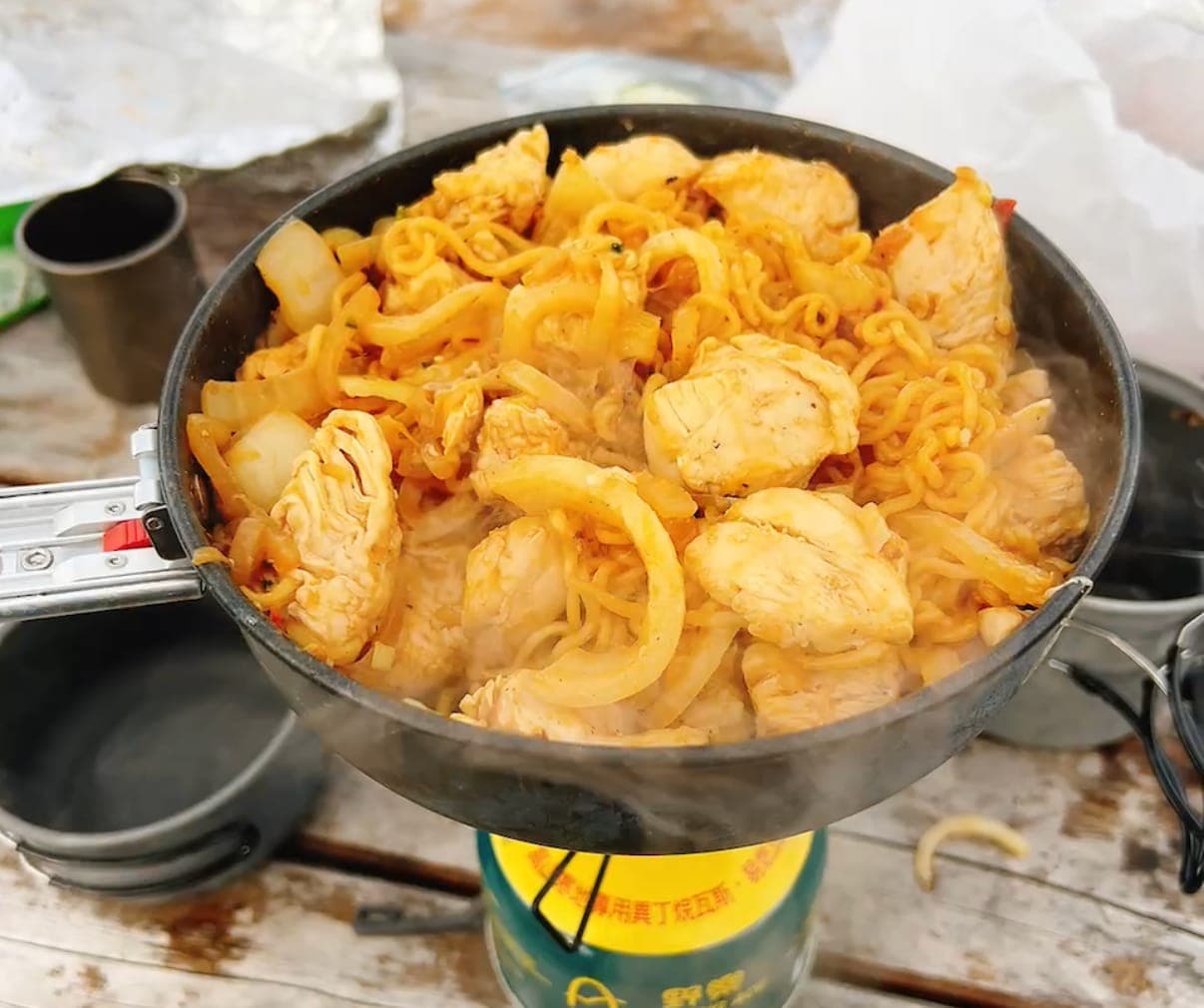 登山菜單設計:熱量計算、重量預算與範例菜單